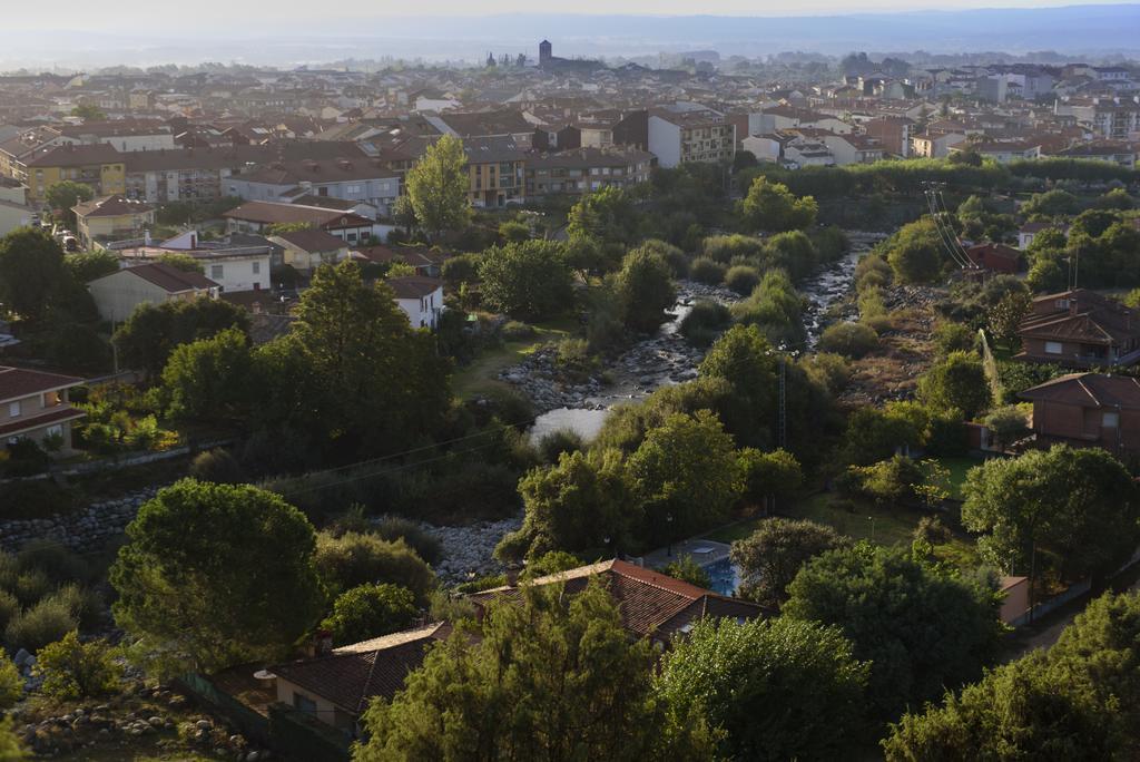 Abejas 1 De El Vergel De Chilla Candeleda Εξωτερικό φωτογραφία